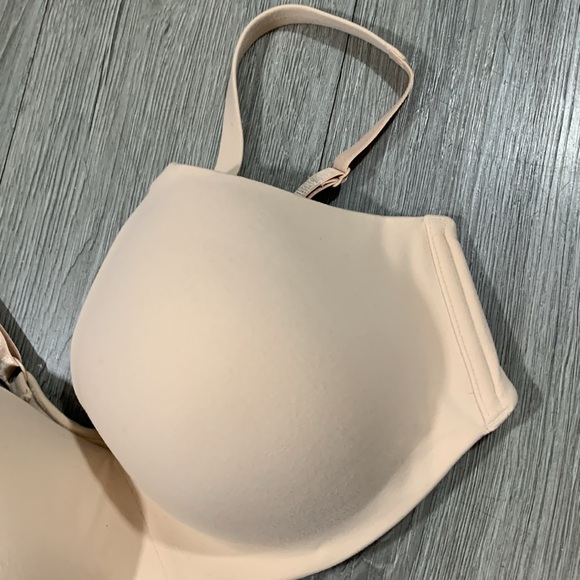 WACOAL How Perfect Wire Free T-Shirt Nude/Beige Bra size 34DD - Picture 4 of 11